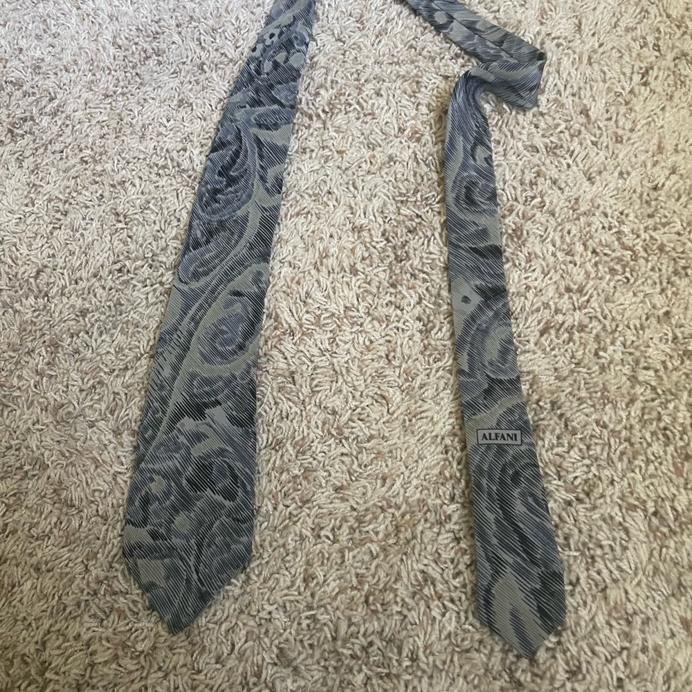 Alfani Gray Paisley Silk Tie